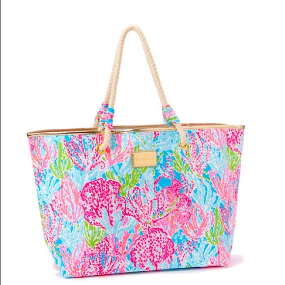 Lilly Pulitzer Handbags - Lilly Pulitzer Shoreline Tote